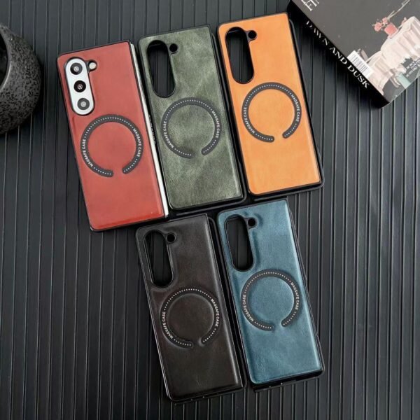⁦Leather case for wireless charging⁩ - الصورة ⁦31⁩