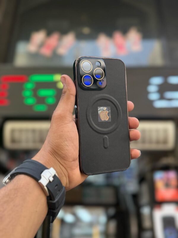 ⁦Glamour Leather Case for iPhone⁩ - الصورة ⁦12⁩