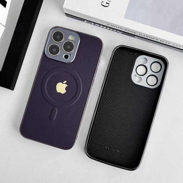 ⁦Glamour Leather Case for iPhone⁩ - الصورة ⁦6⁩