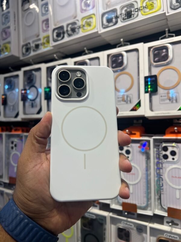 ⁦Beats Case for iphone⁩ - الصورة ⁦21⁩