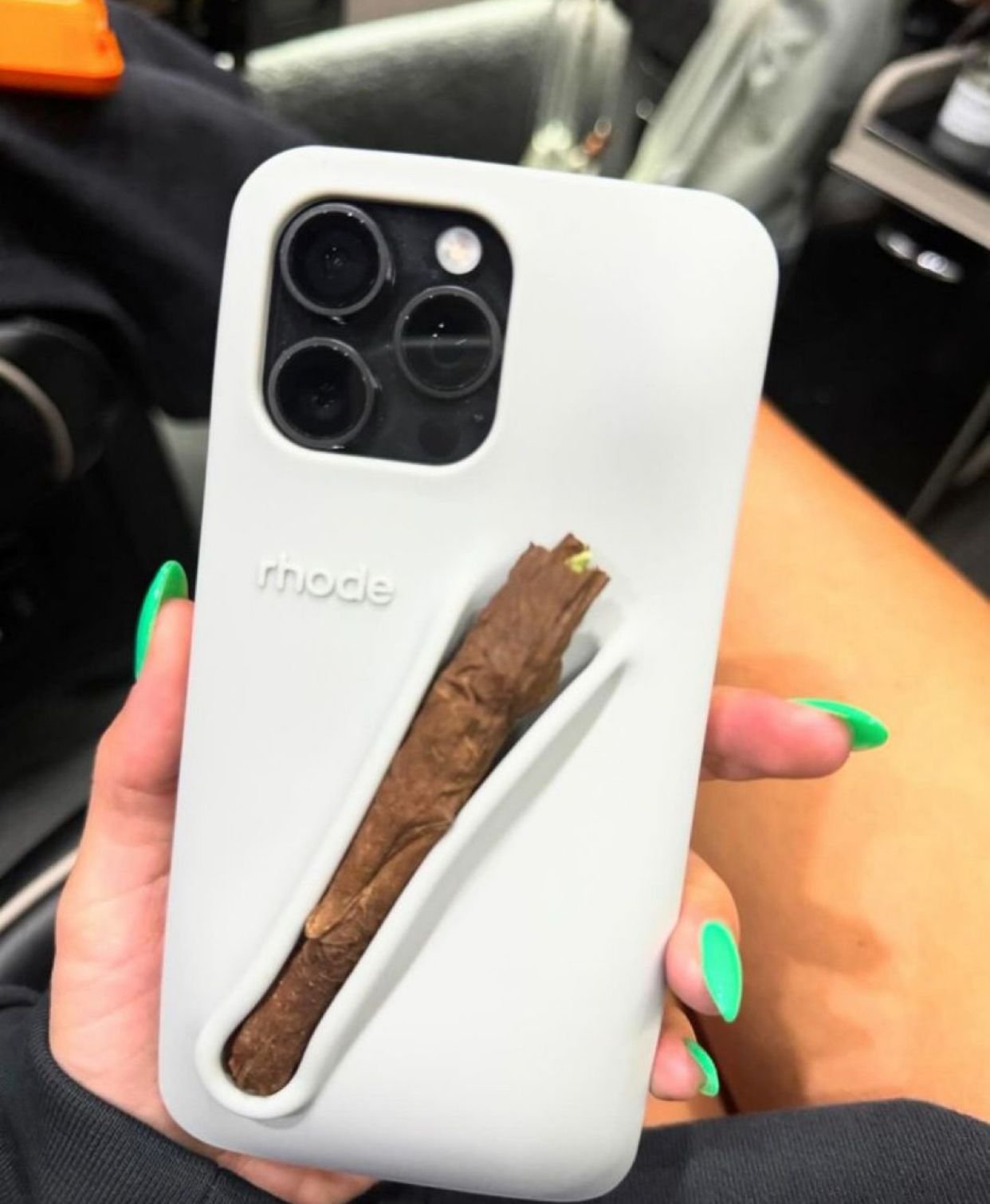 Lip Gloss cover for iphone - الصورة 11