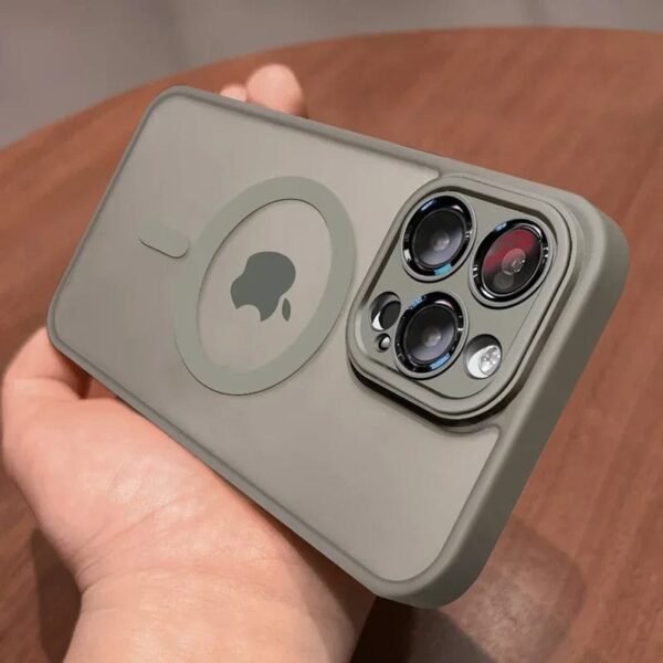 ⁦Transparent Magnetic Phone Case for iPhone⁩ - الصورة ⁦2⁩