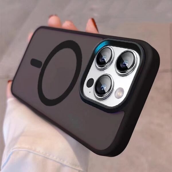 ⁦Hybrid Matte case cover for iphone⁩ - الصورة ⁦2⁩